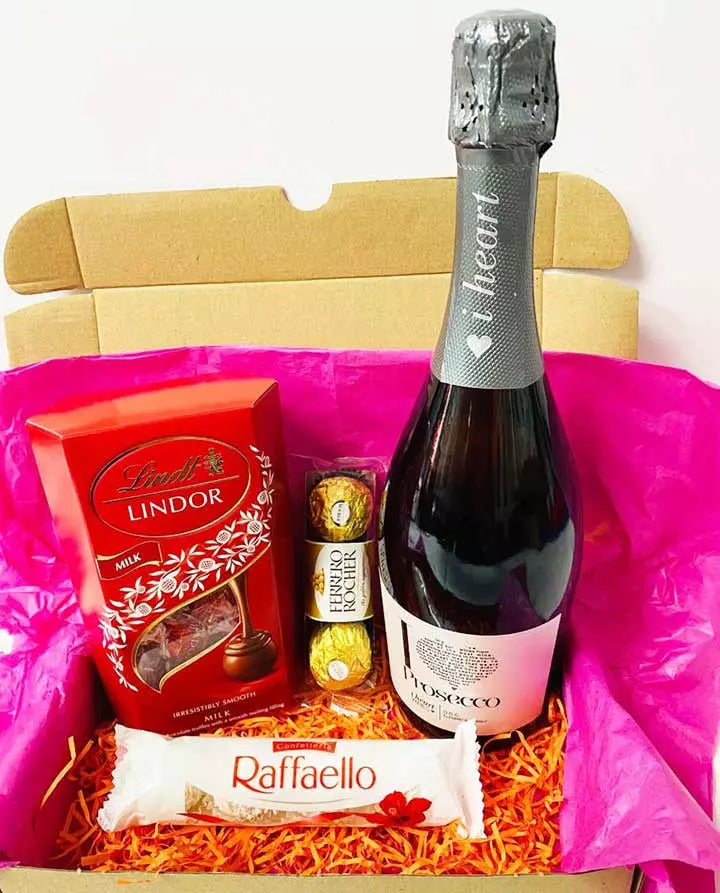 I Heart Prosecco and Chocolate Hamper with Personalised Christmas Card